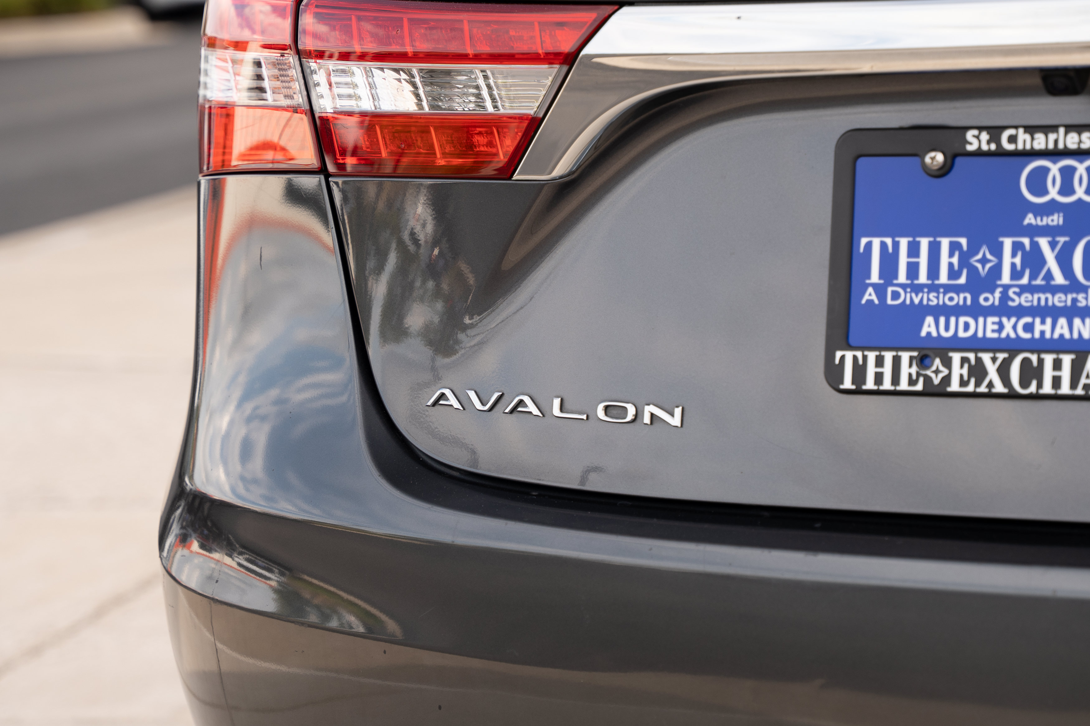 Used 2015 Toyota Avalon XLE Touring FWD image 26