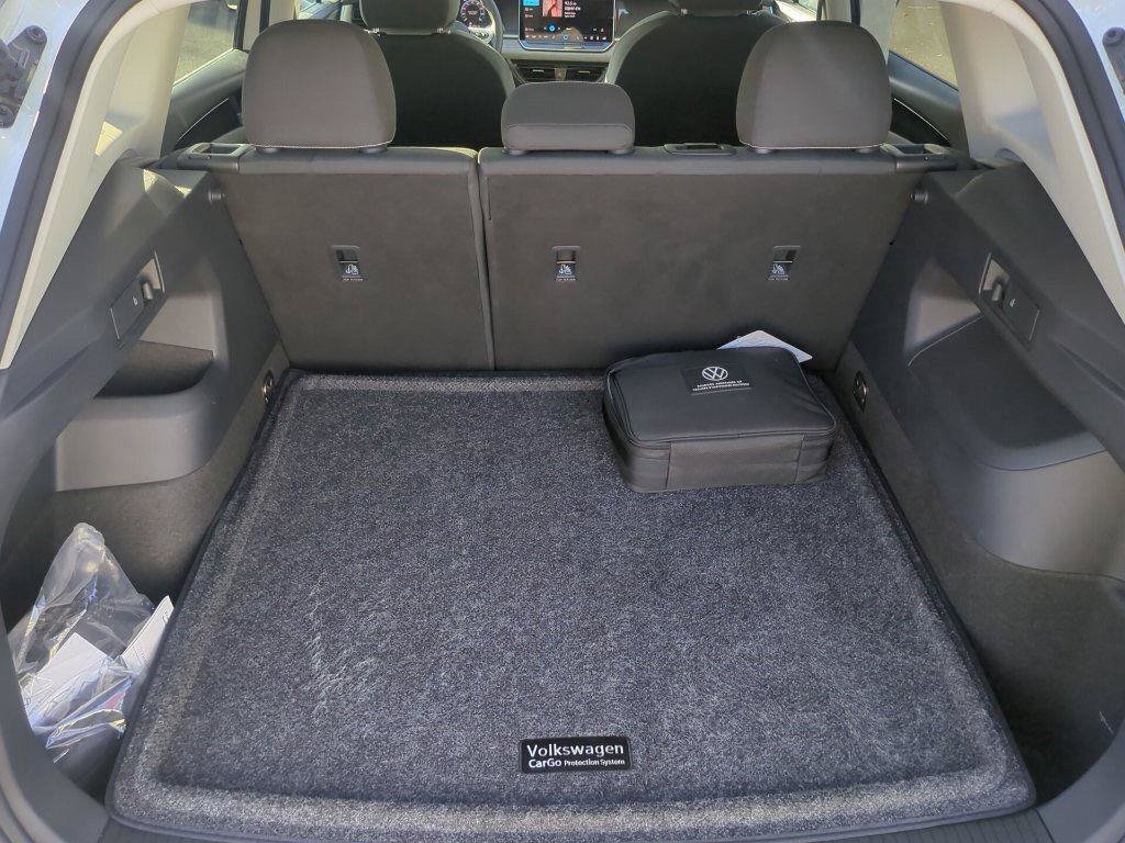 Used 2025 Volkswagen Tiguan S AWD/4WD image 12