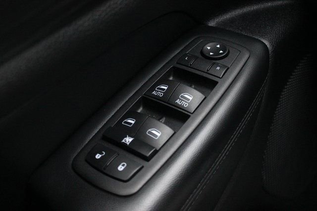 Used 2022 Jeep Grand Cherokee Laredo X image 18