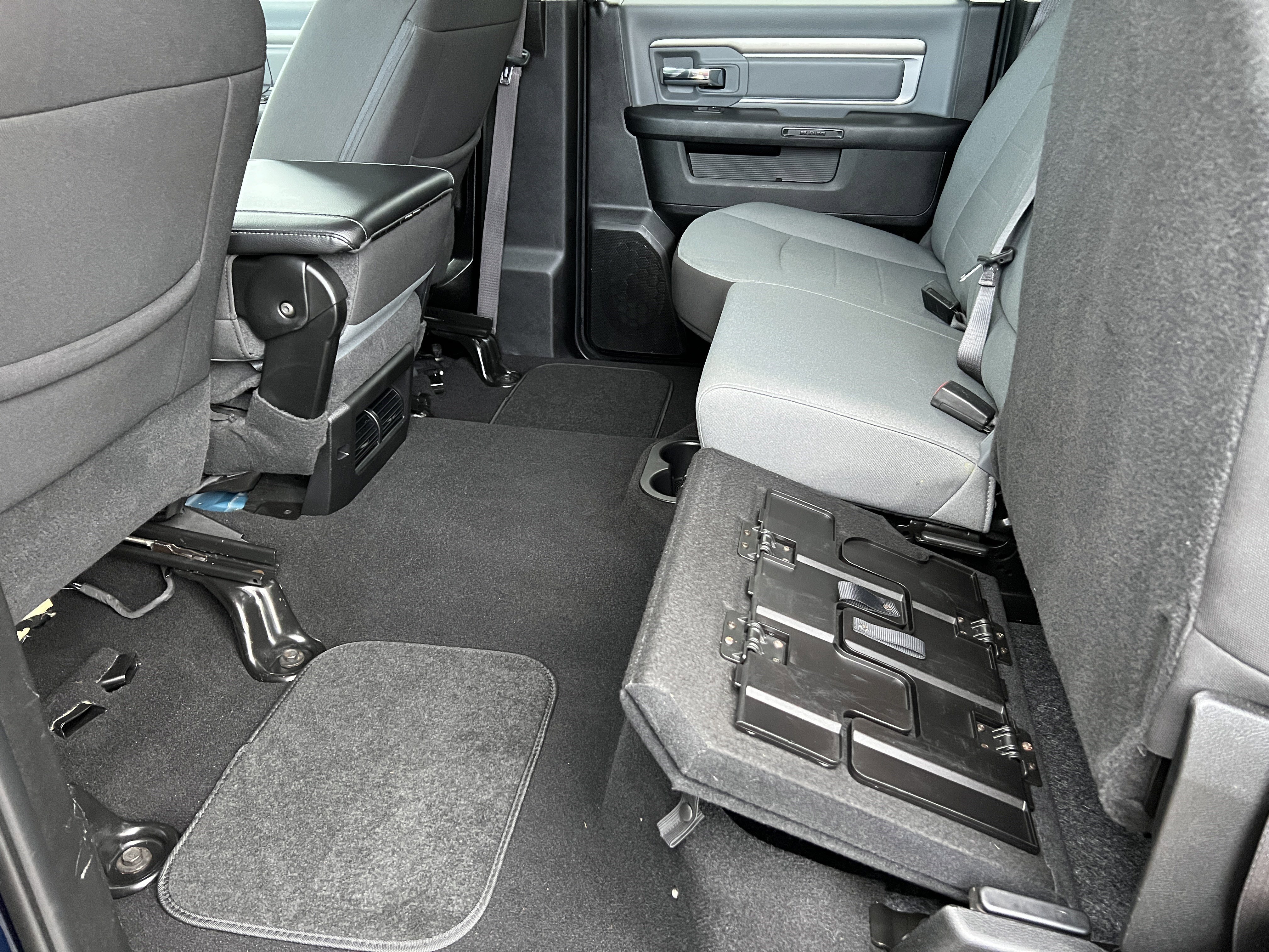 Used 2023 RAM 1500 Classic SLT image 15