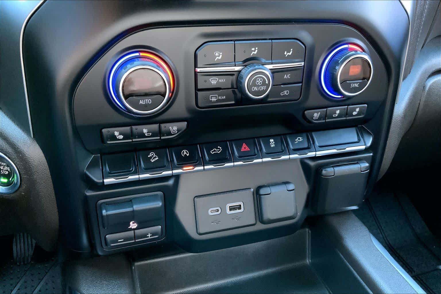 Used 2019 Chevrolet Silverado 1500 LTZ AWD/4WD image 34
