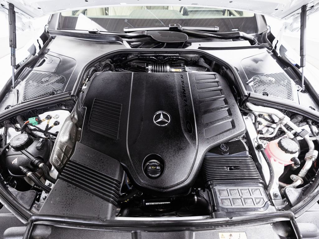 Used 2025 Mercedes-Benz S 580e 4MATIC Sedan image 35