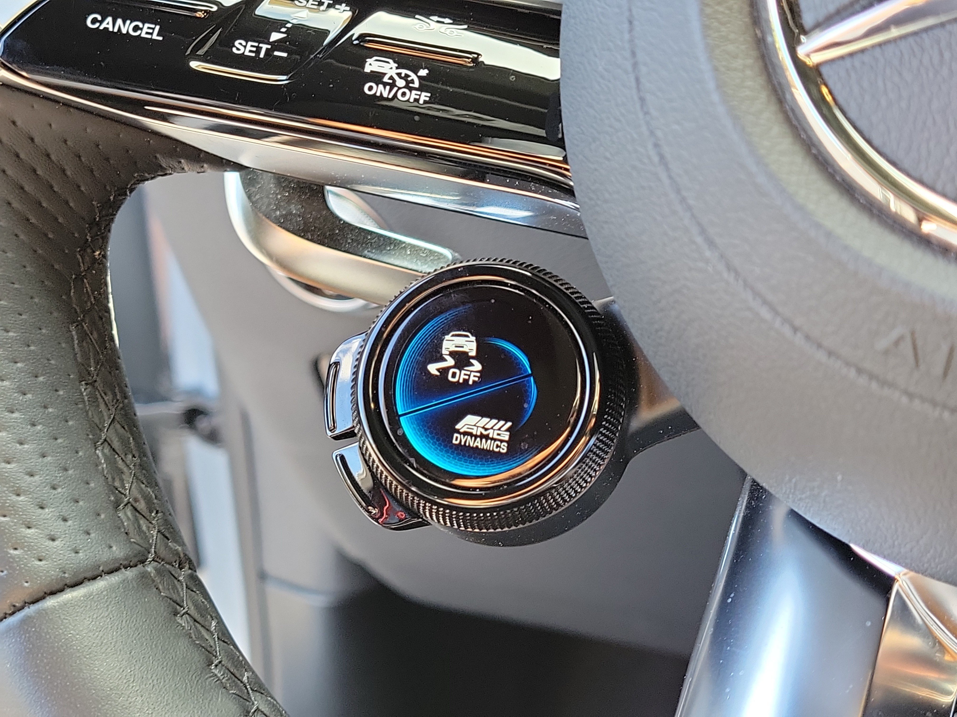 Used 2024 Mercedes-Benz GLC 43 AMG 4MATIC image 32