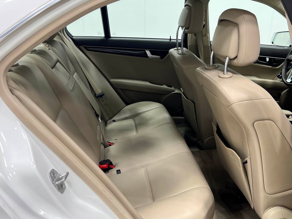 Used 2013 Mercedes-Benz C 300 4MATIC Sedan image 32