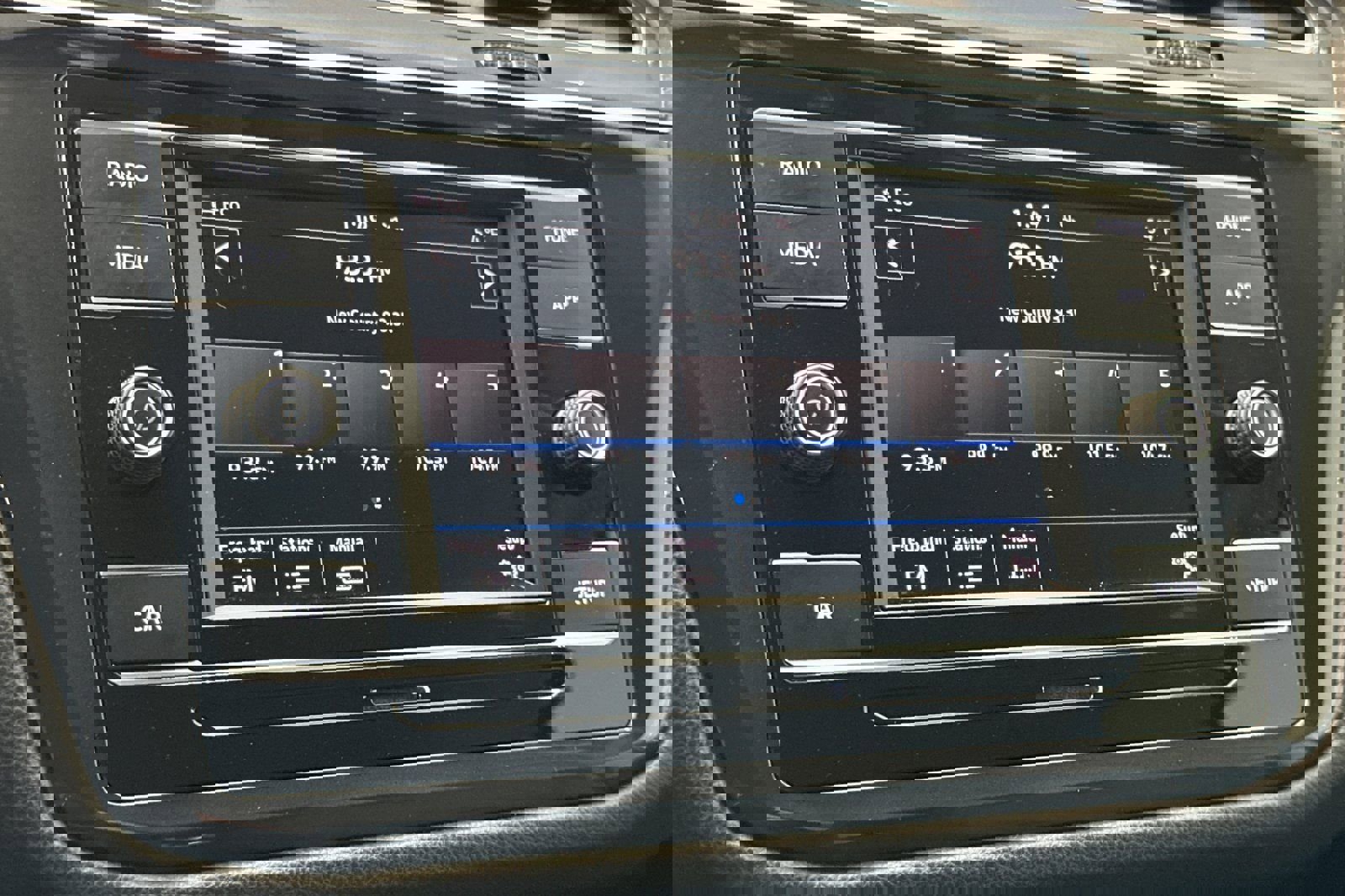 Used 2018 Volkswagen Tiguan S w/ 3rd Row Seat Package image 22