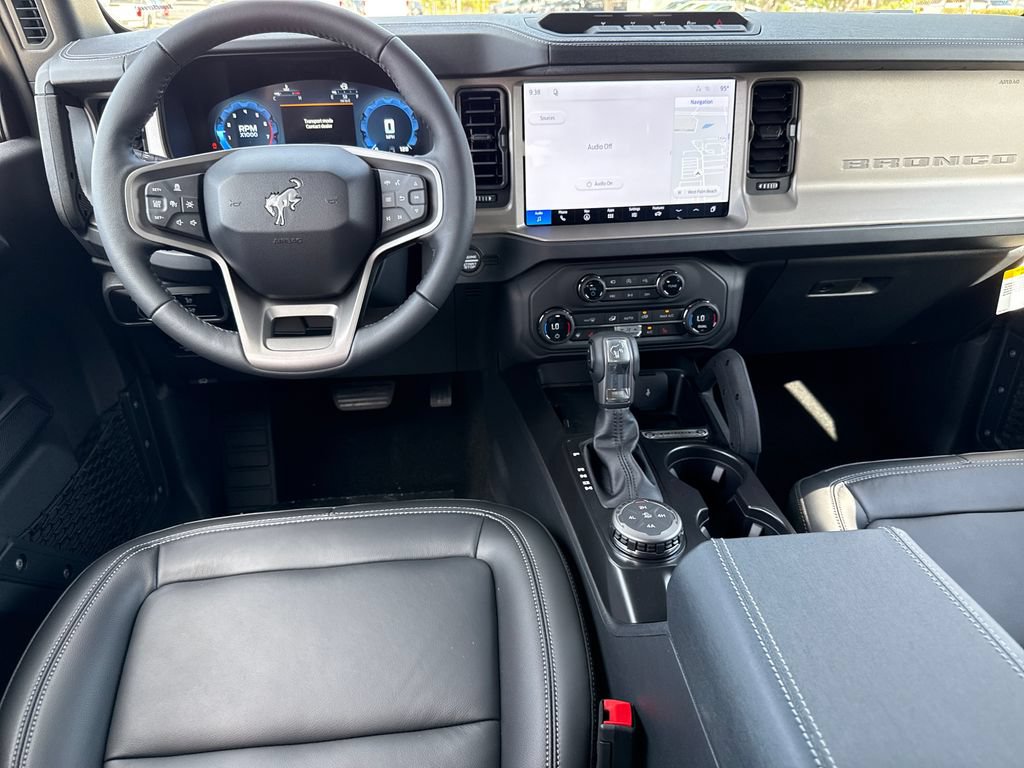 New 2026 Ford Bronco Outer Banks w/ Sasquatch Package AWD/4WD image 5