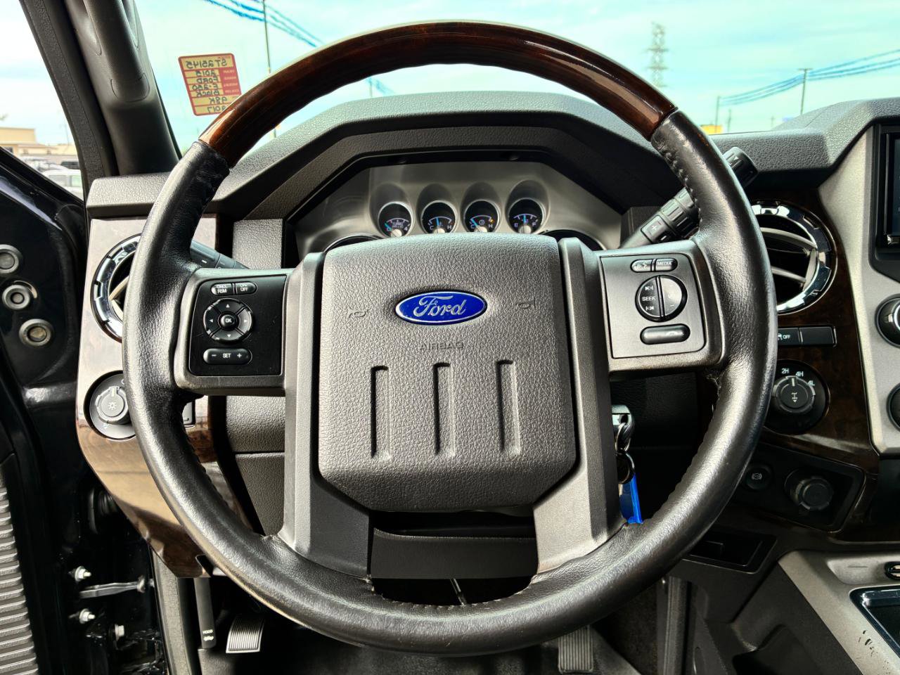 Used 2015 Ford F250 Platinum w/ FX4 Off-Road Package image 19