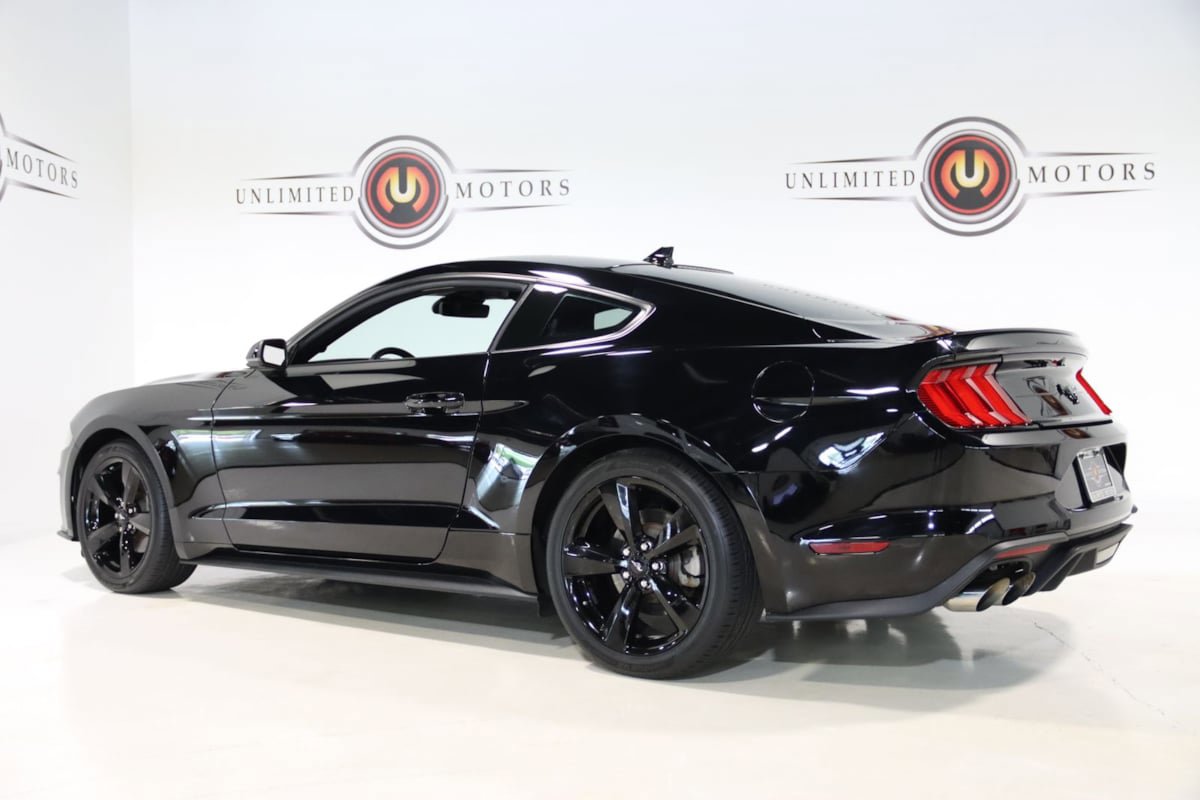 Used 2021 Ford Mustang Premium w/ Equipment Group 201A RWD image 3
