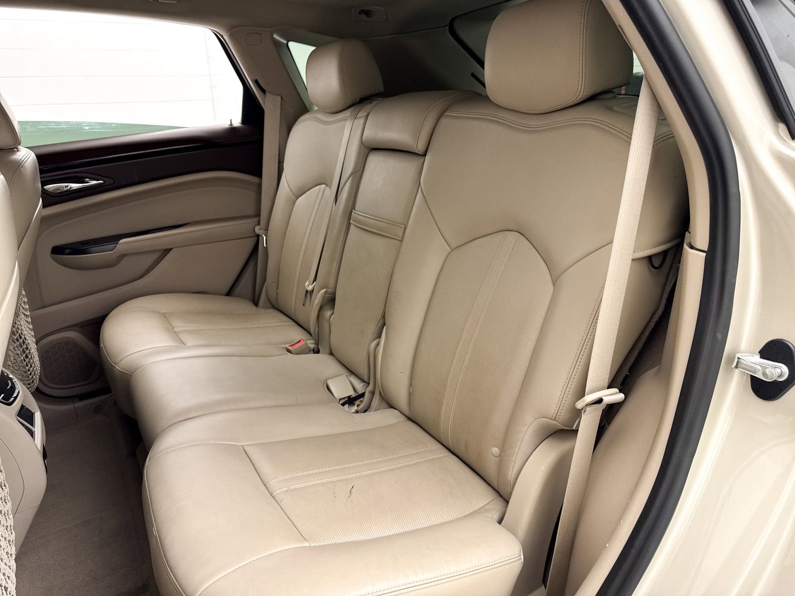 Used 2013 Cadillac SRX Premium w/ LPO, U-Rail D-Rings Package FWD image 27