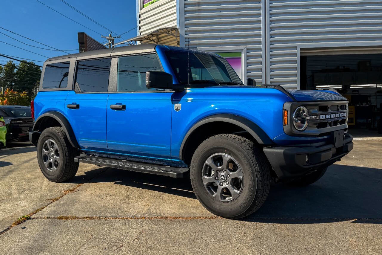 Used 2024 Ford Bronco Big Bend image 2