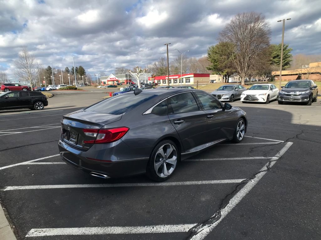 Used 2018 Honda Accord Touring image 14