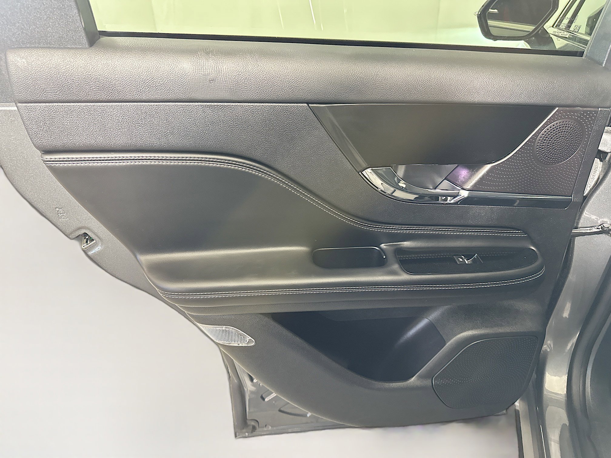 Used 2024 Lincoln Corsair Reserve w/ Equipment Group 201A image 26