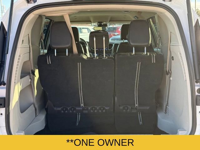 Used 2024 Chrysler Pacifica Touring-L image 6