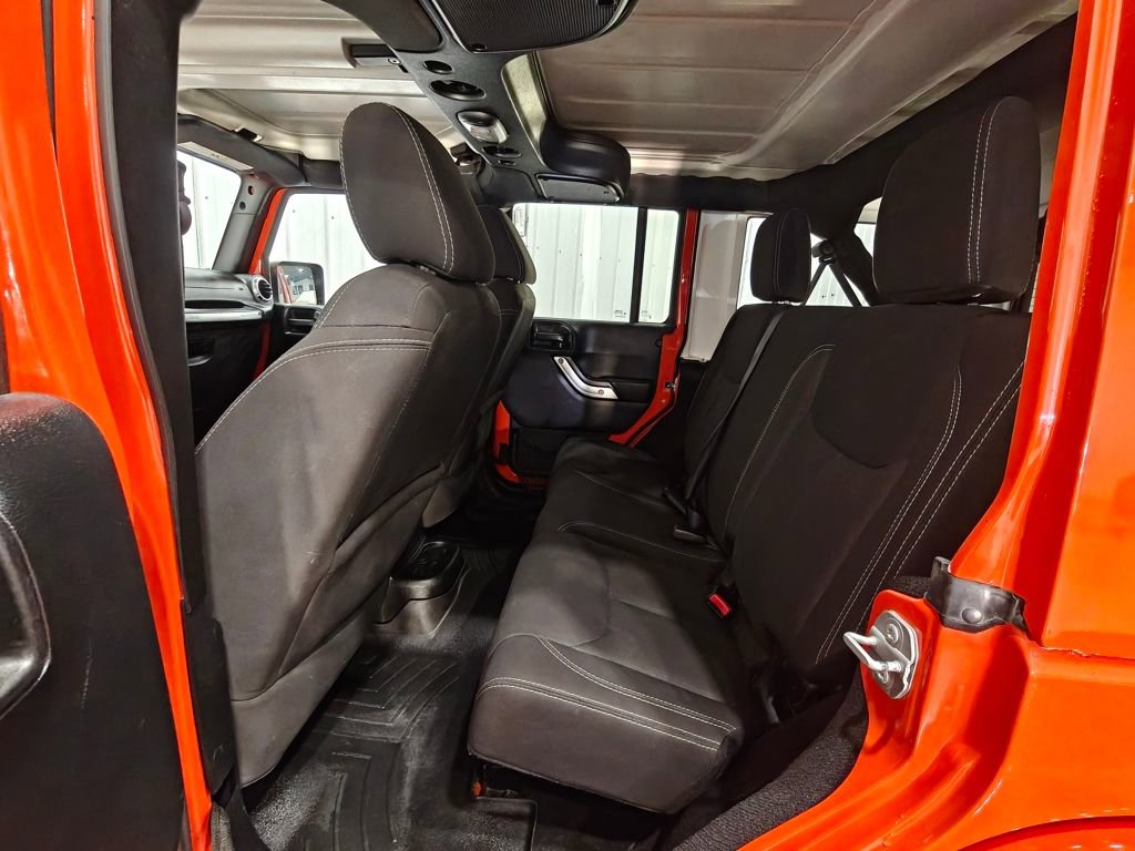 Used 2015 Jeep Wrangler Unlimited Sahara w/ Dual Top Group image 20