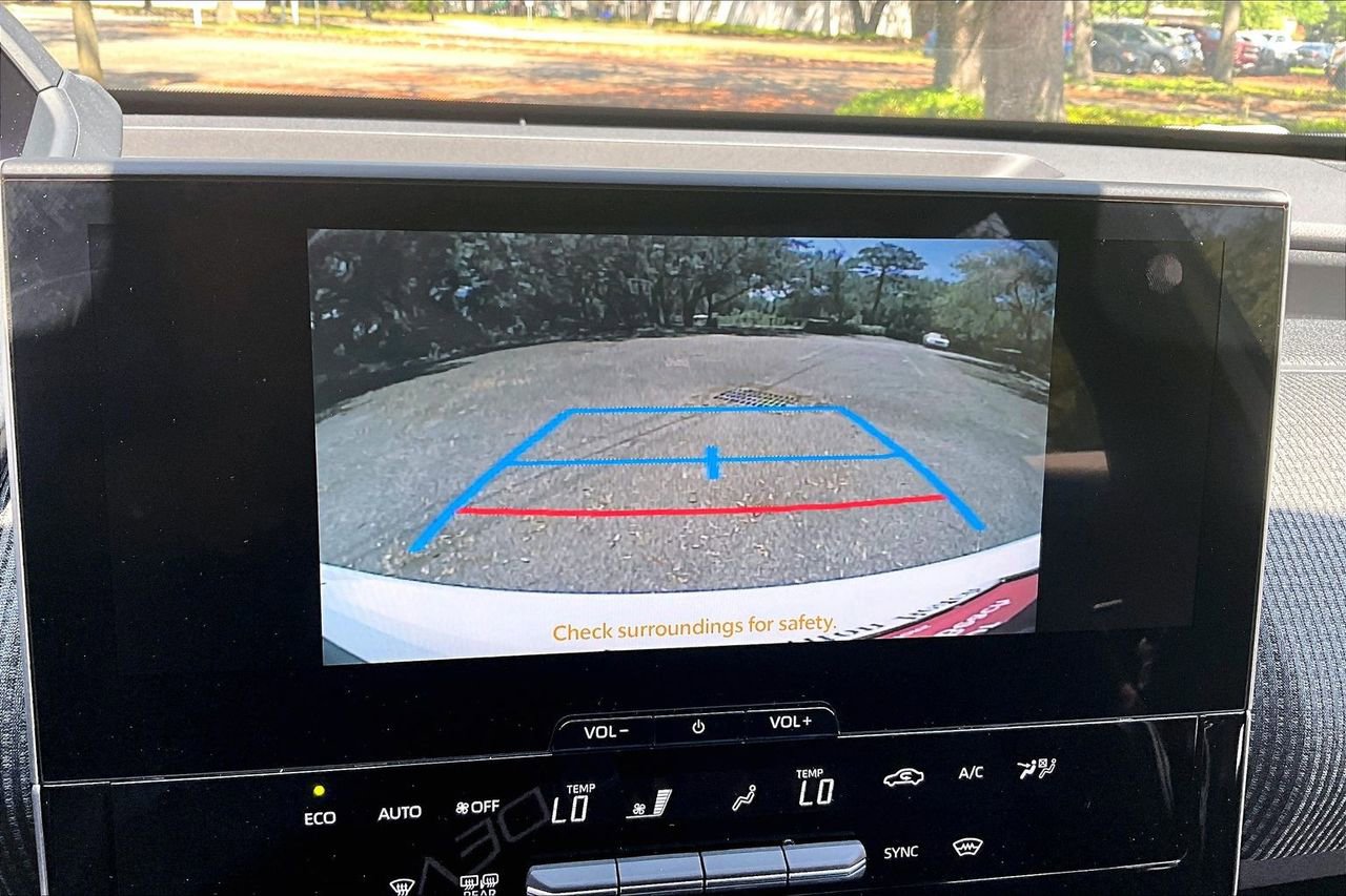 Used 2025 Toyota bZ4X AWD image 13