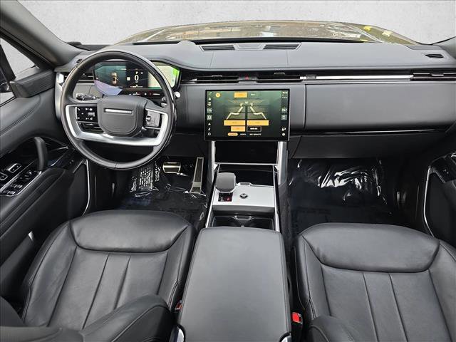 Used 2024 Land Rover Range Rover Autobiography image 9