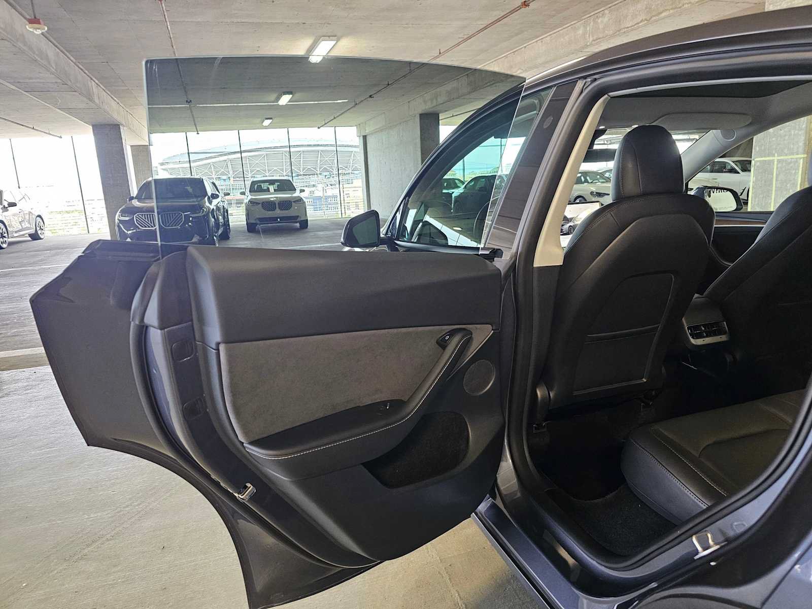 Used 2023 Tesla Model Y Performance AWD/4WD image 26