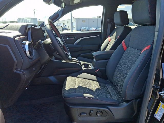 Used 2024 Chevrolet Colorado Z71 w/ Z71 Convenience Package 2 image 16