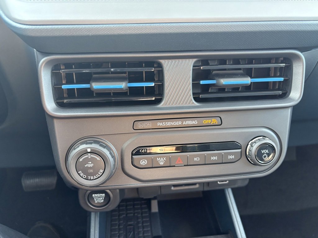 New 2025 Ford Maverick Lobo image 16