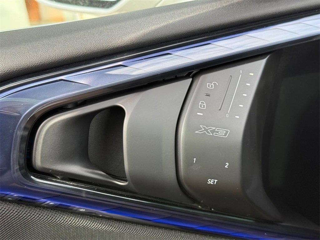 Certified 2025 BMW X3 xDrive30i image 16