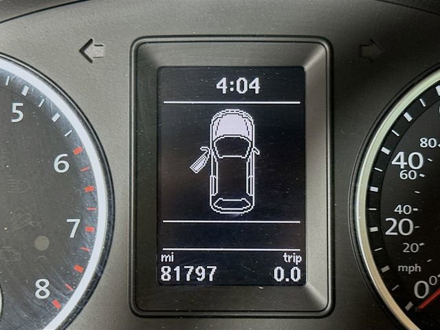 Used 2015 Volkswagen Tiguan SE image 13