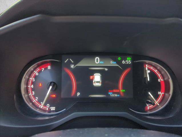Certified 2025 Toyota RAV4 XLE w/ Convenience Package FWD image 17
