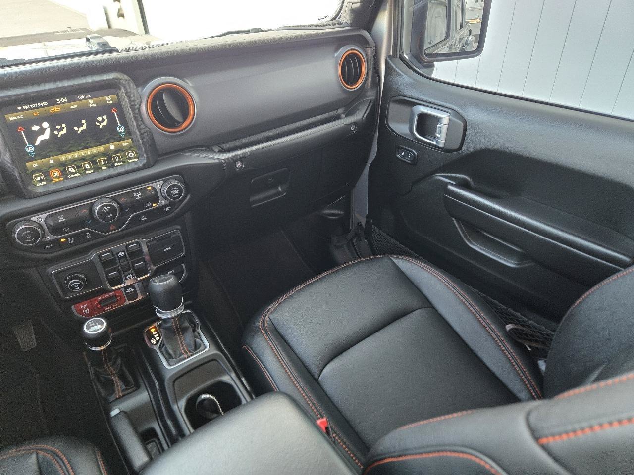 Used 2021 Jeep Gladiator Mojave AWD/4WD image 45