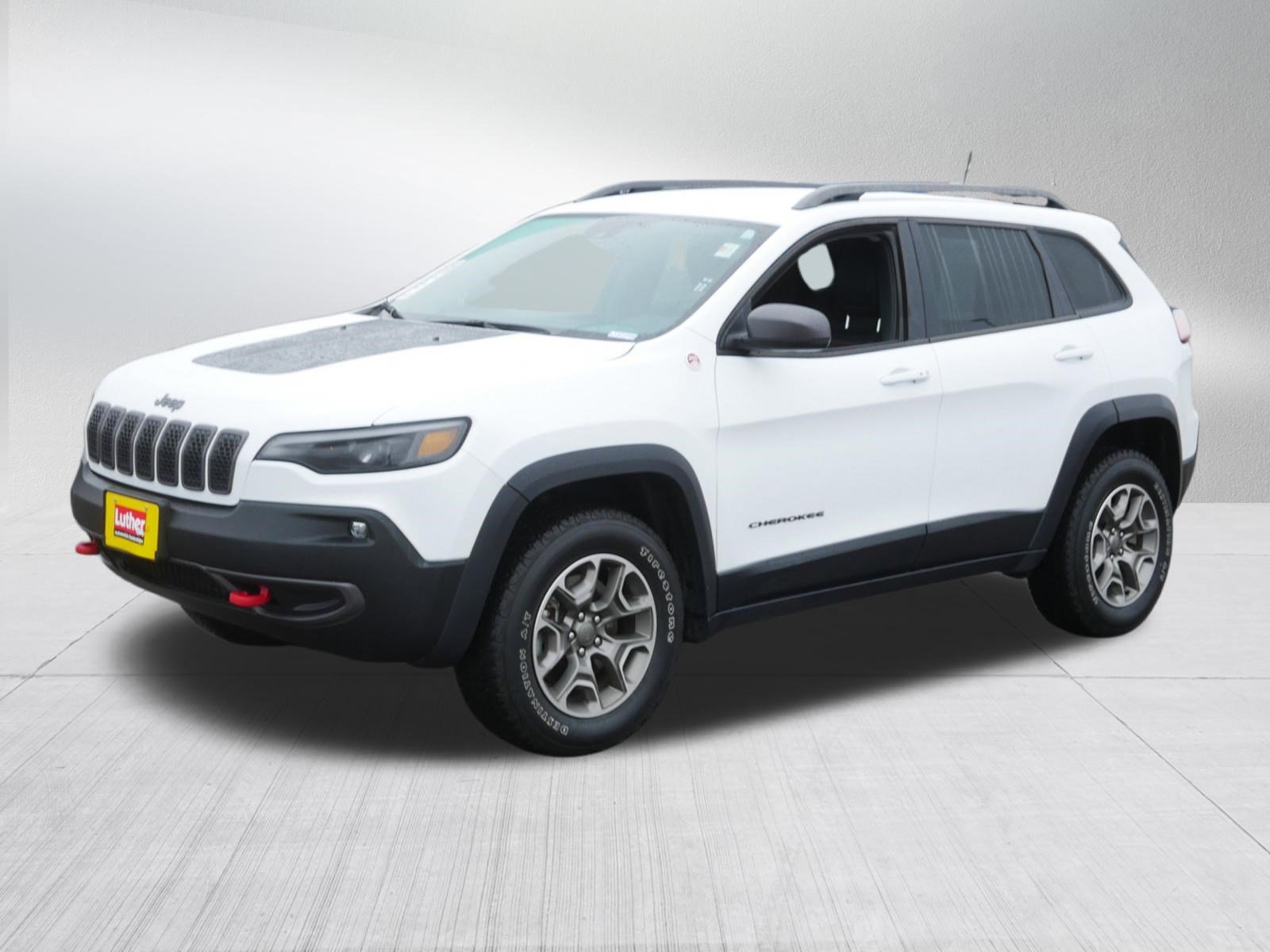 Used 2021 Jeep Cherokee Trailhawk image 3