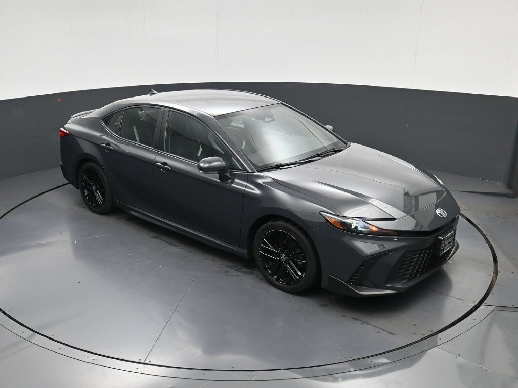 Used 2025 Toyota Camry SE FWD image 27