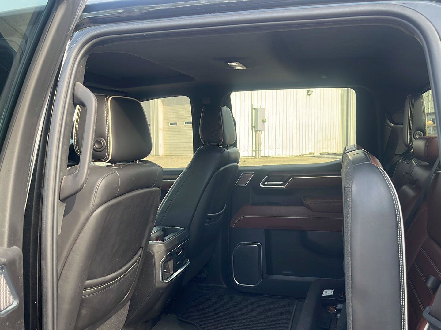 Used 2023 GMC Sierra 1500 Denali Ultimate AWD/4WD image 10
