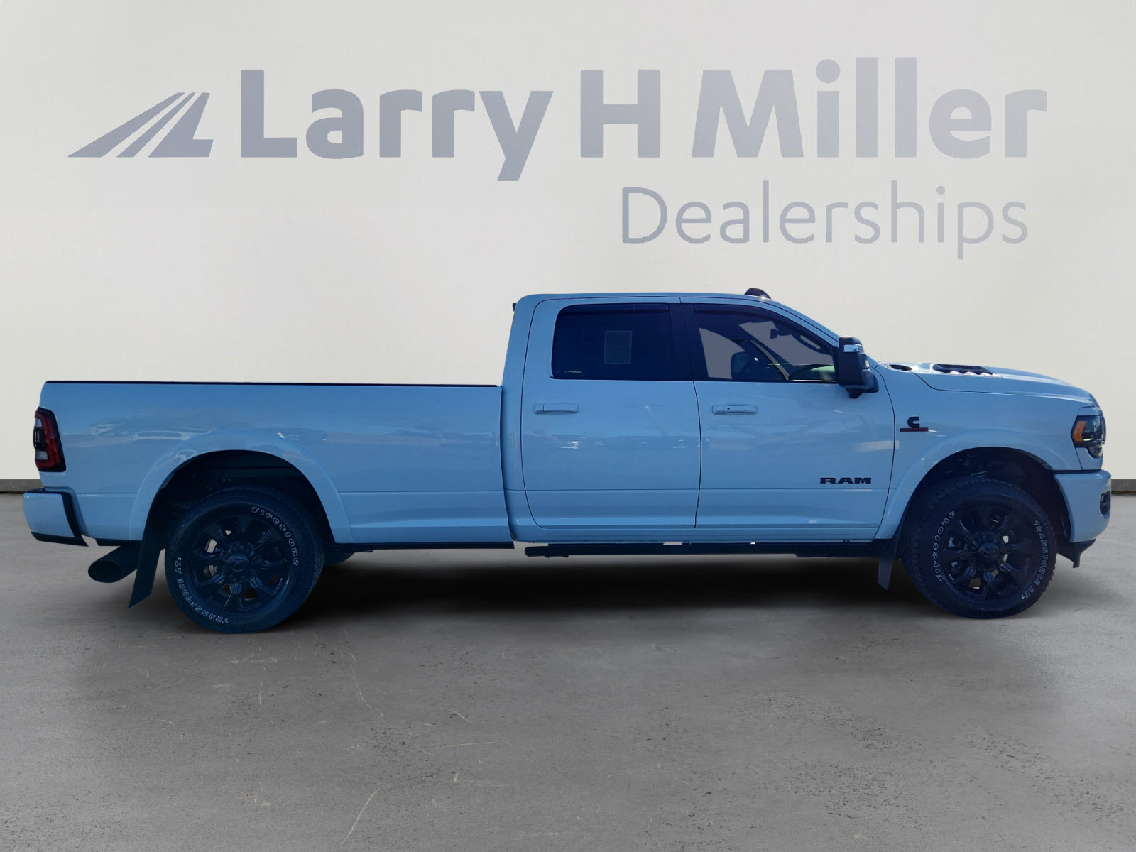 Used 2024 RAM 3500 Limited w/ Night Edition image 6