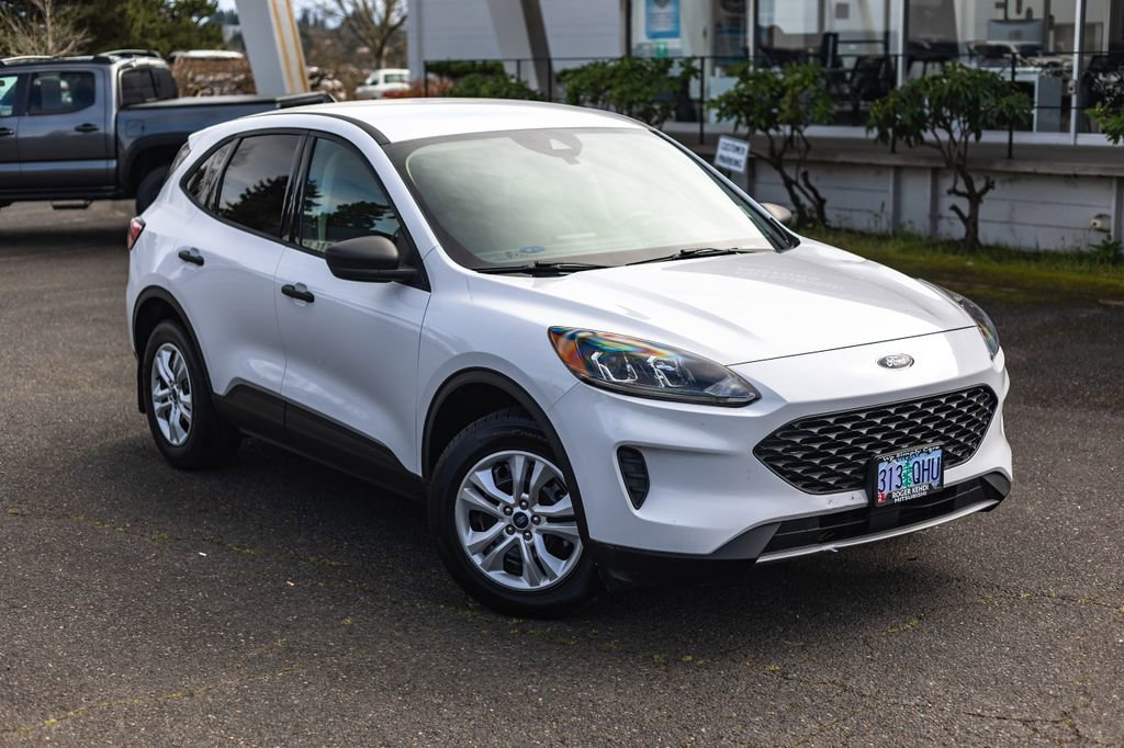Used 2020 Ford Escape S video 2