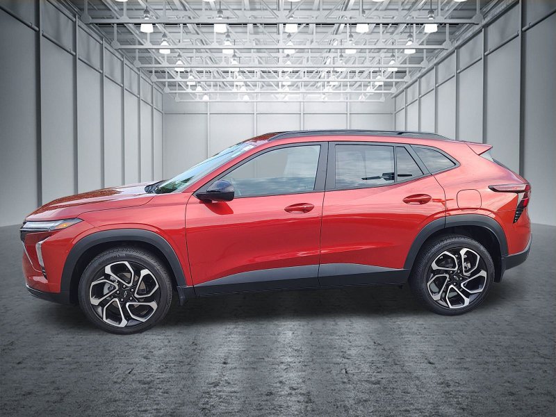 Certified 2024 Chevrolet Trax RS w/ Driver Confidence Package FWD image 11