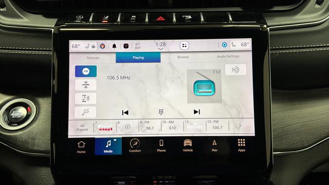 Used 2024 Jeep Grand Cherokee L Overland w/ Luxury Tech Group IV image 39