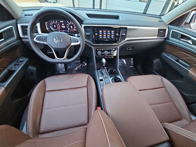 Used 2023 Volkswagen Atlas SE w/ Black Wheel Package image 14