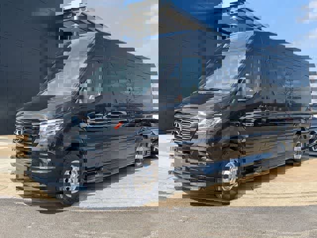 Used 2024 Mercedes-Benz Sprinter 3500 image 5