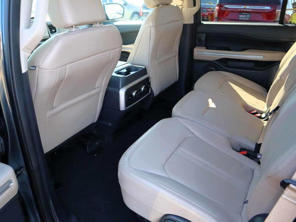Used 2024 Ford Expedition Limited image 10