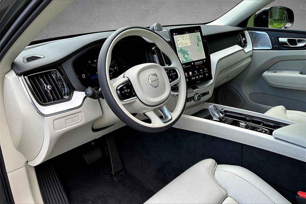 New 2026 Volvo XC60 T8 Ultra image 7