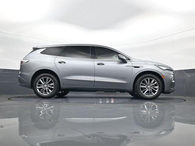 Used 2024 Buick Enclave Avenir w/ Avenir Technology Package image 25