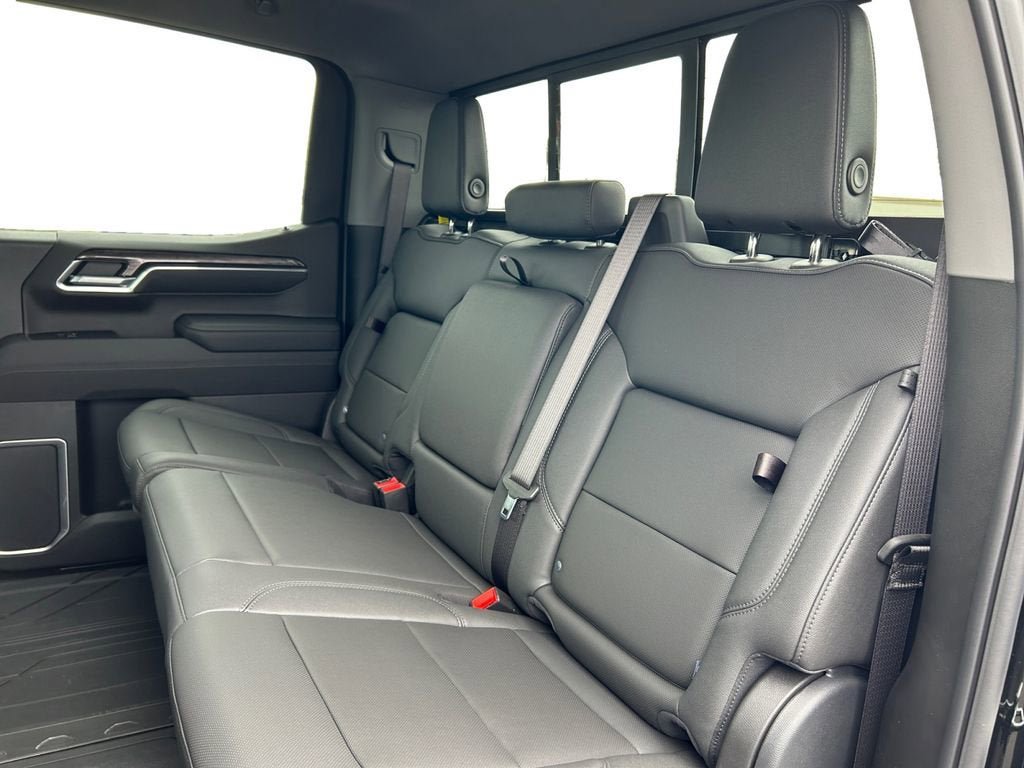 New 2026 Chevrolet Silverado 1500 LTZ w/ Technology Package RWD image 16