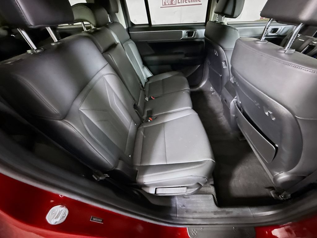 Certified 2025 Hyundai Santa Fe SEL AWD/4WD image 29