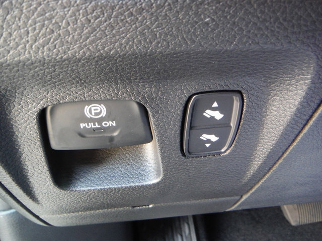 New 2027 RAM 1500 4x4 Crew Cab image 21