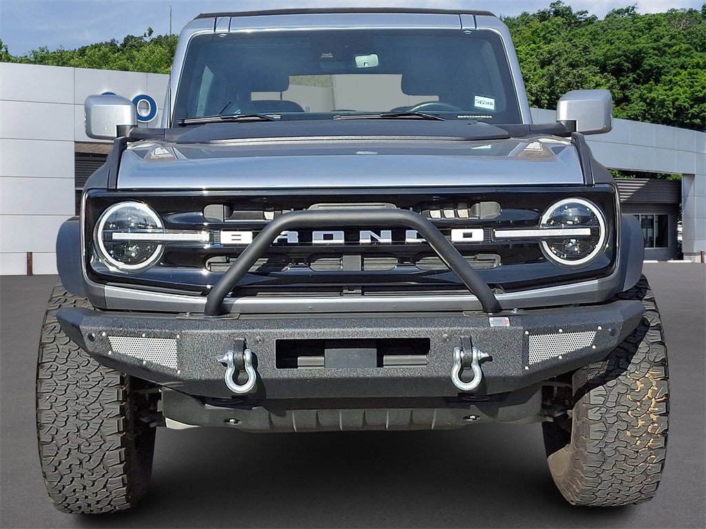 Used 2023 Ford Bronco Outer Banks image 2