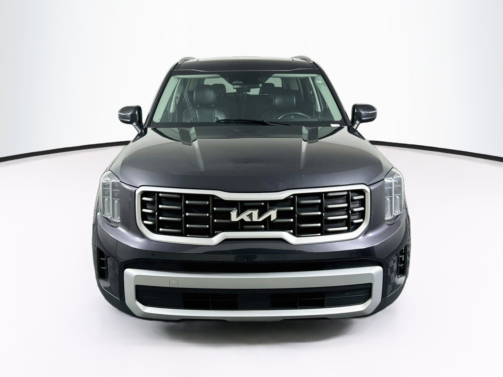 Used 2025 Kia Telluride S FWD image 2