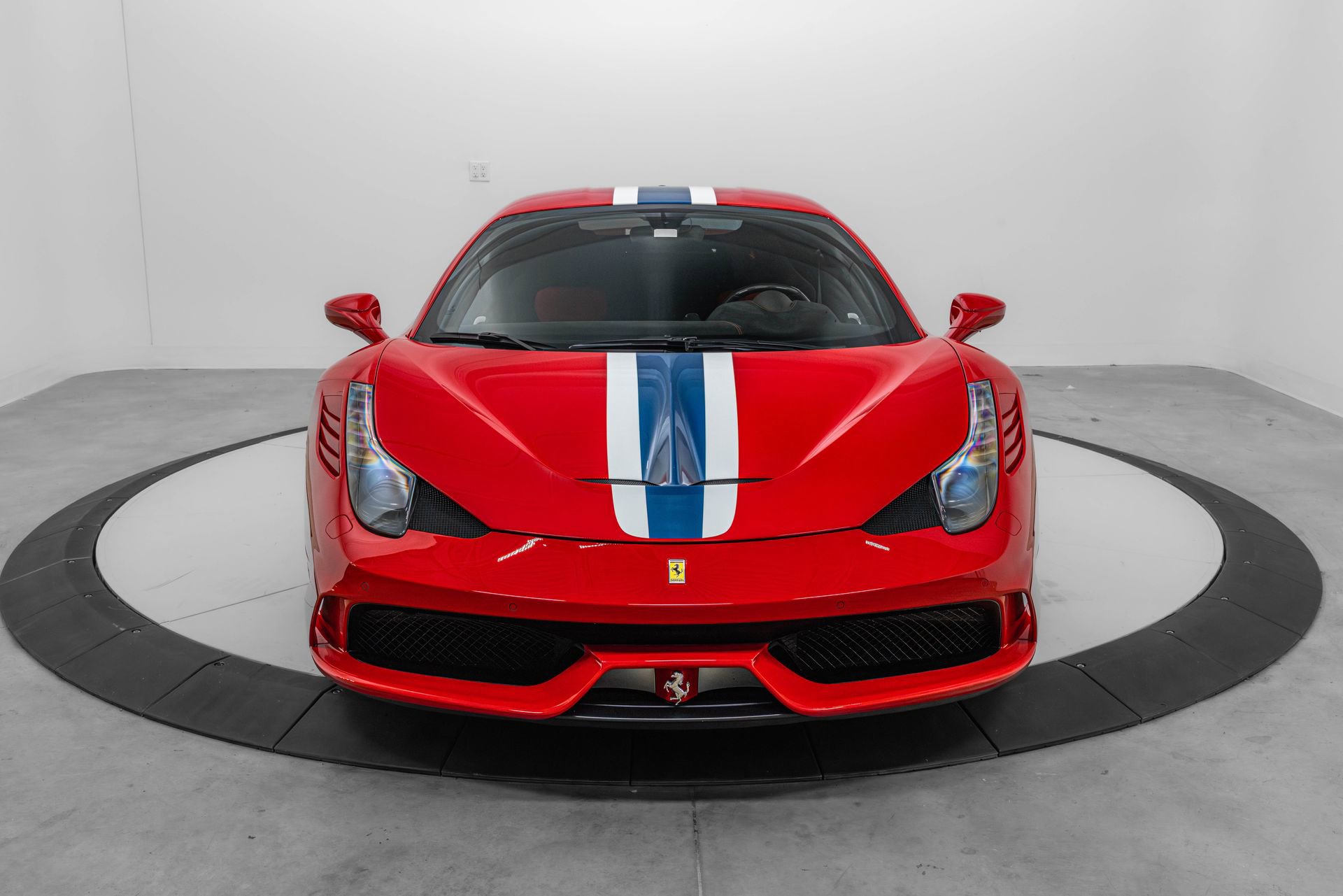 Certified 2015 Ferrari 458 Speciale Coupe RWD image 7