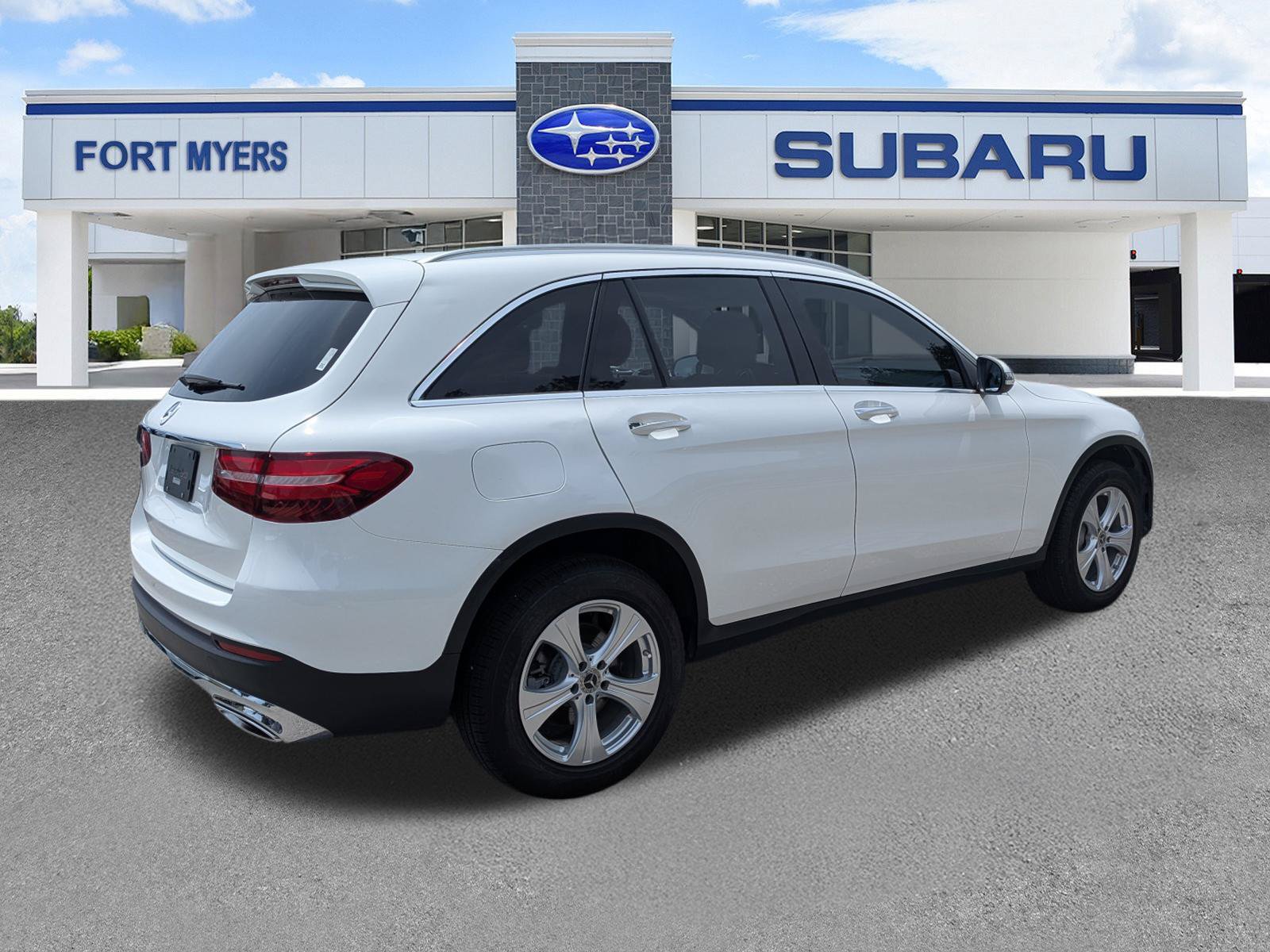 Used 2018 Mercedes-Benz GLC 300 image 4