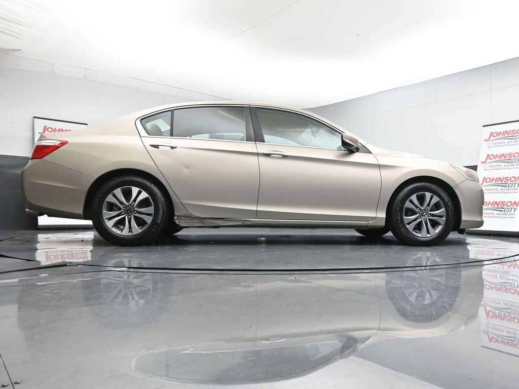 Used 2013 Honda Accord LX image 39
