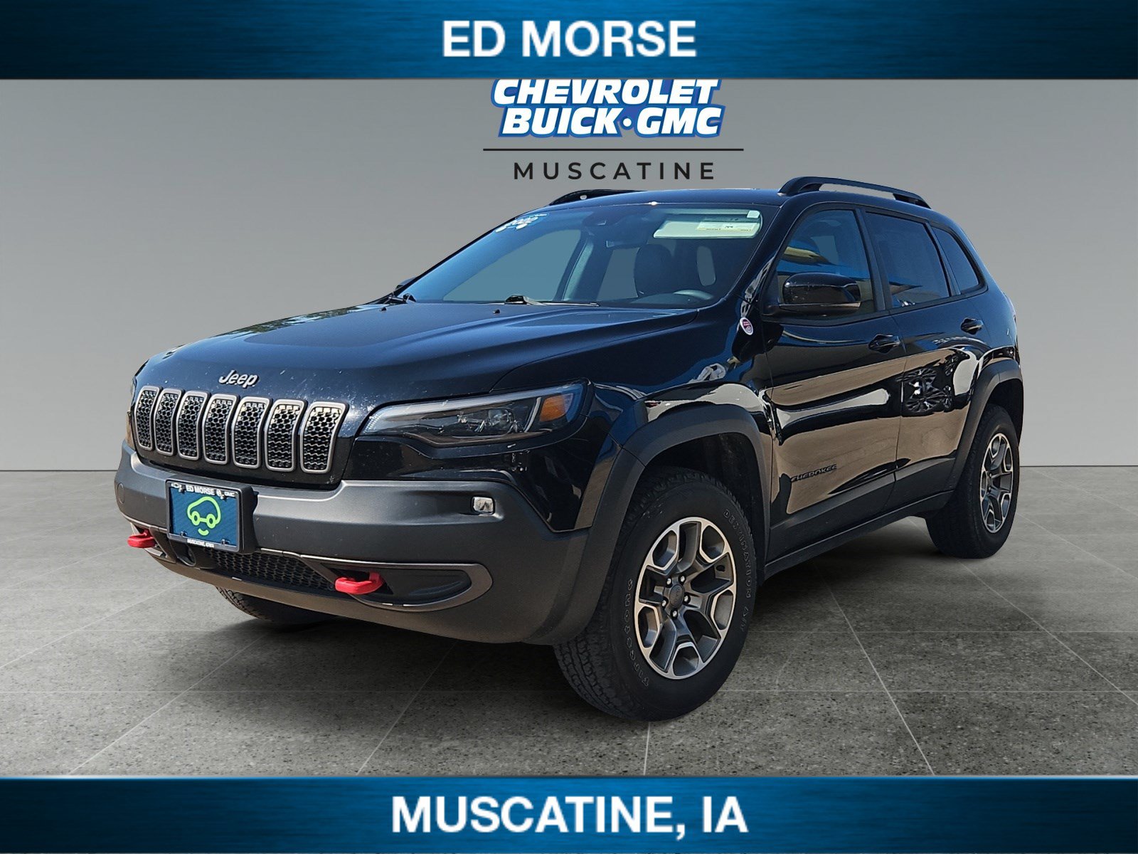 Used 2022 Jeep Cherokee Trailhawk w/ Trailer Tow Group AWD/4WD image 1