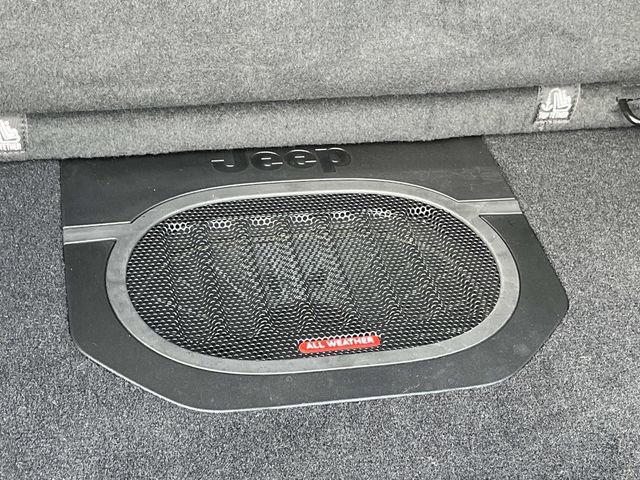 Used 2020 Jeep Wrangler Sport image 12