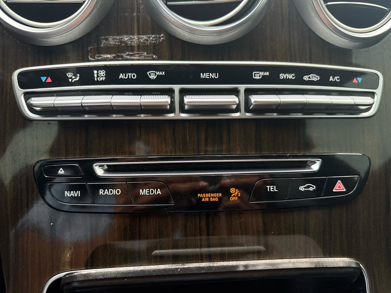 Used 2017 Mercedes-Benz GLC 300 4MATIC image 22